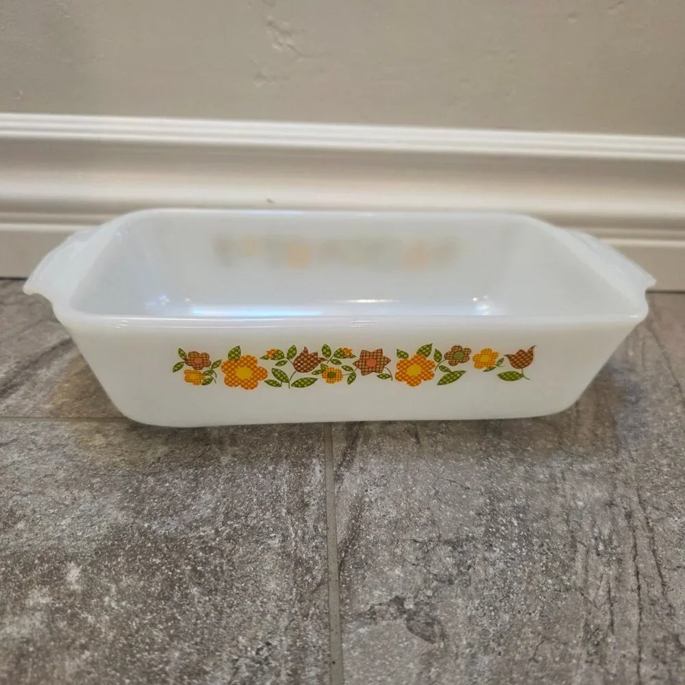 VTG. Fire King Anchor Hocking Gingham Floral 1qt Loaf Pan 441 Made In The U.S.A.